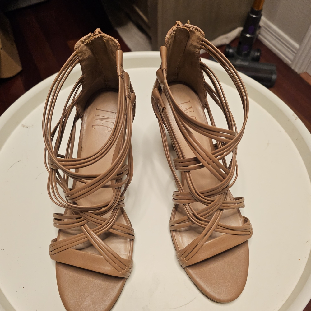 Fun Summer Tan Strappy Heels - Picture 6 of 8